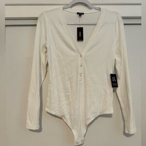 Express NWT White Ribbed long sleeve bodysuit
